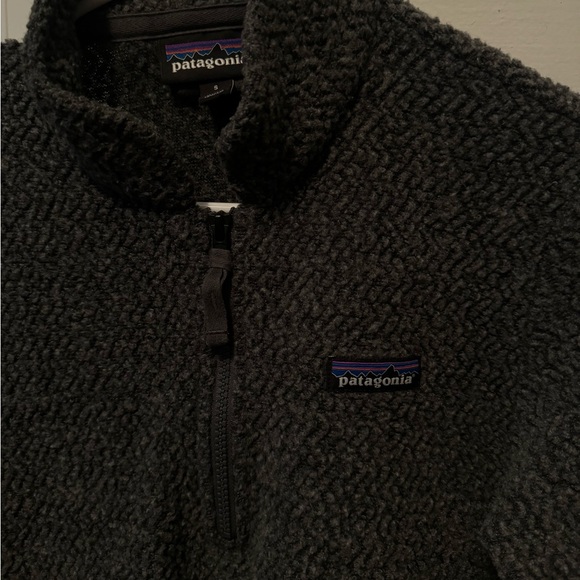 Women’s Grey Patagonia Half Zip Sweater - Picture 2 of 2